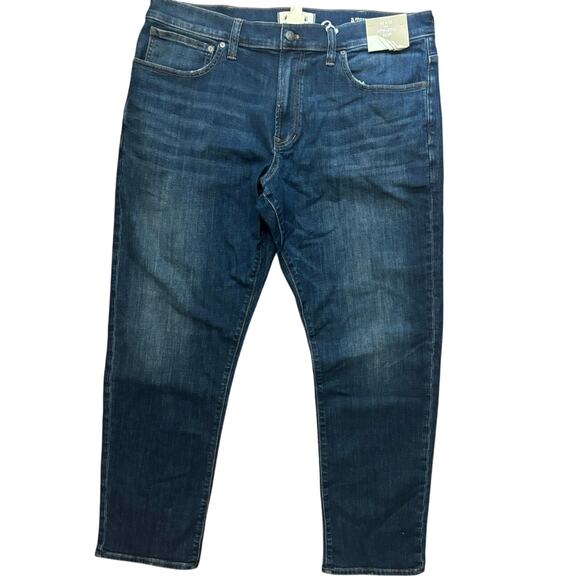 NWT Madewell Athletic Slim Jeans: COOLMAX® Denim Edition Leeward Wash Size 40x32 - Picture 4 of 9